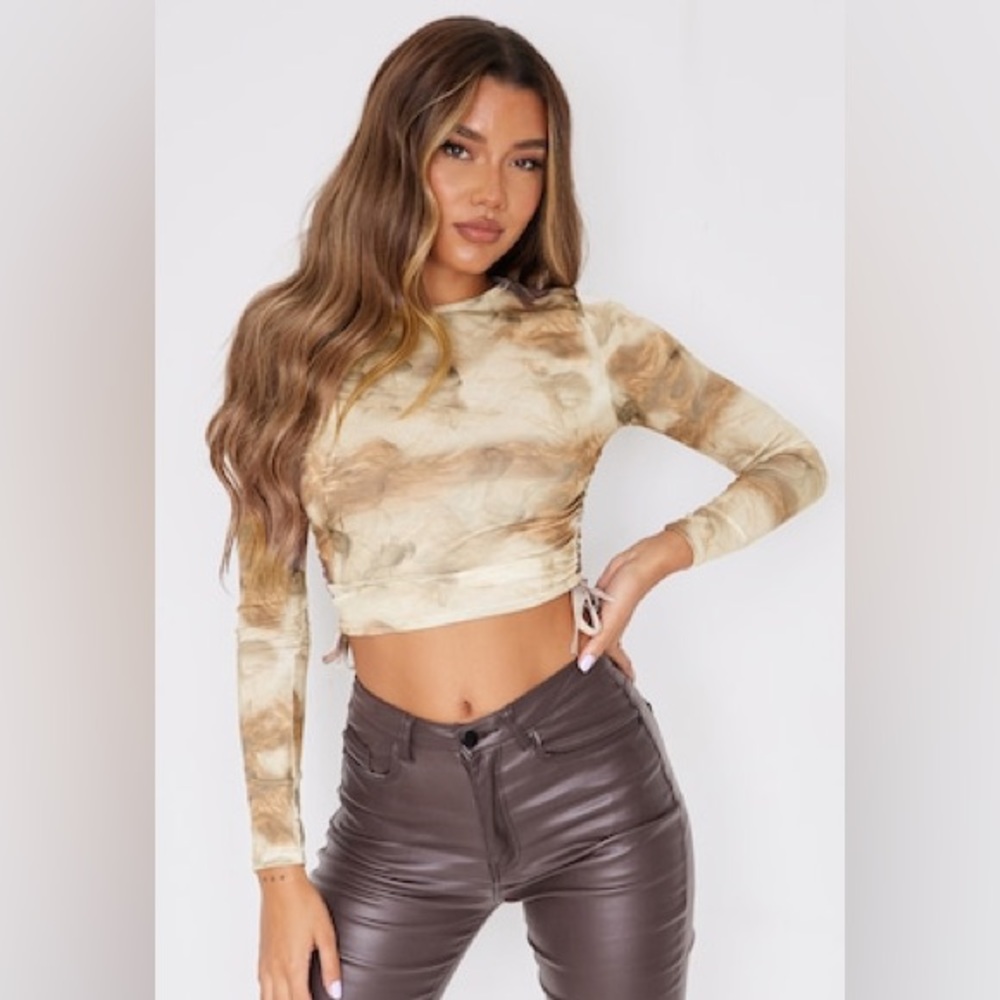 PrettyLittleThing Ruched Side long sleeve shirt Size 4